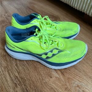 Saucony Kinvara15 Vibrant Lime Athletic Shoes